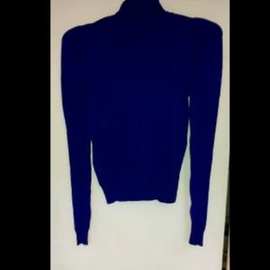 Turtle Neck with Puffed Shoulders